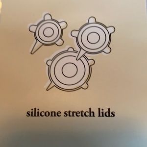 4/$20 - New in package- silicone stretch lids